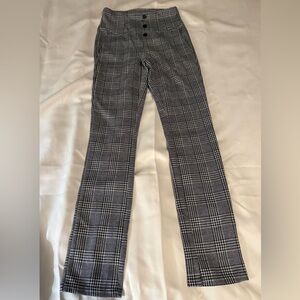 HALARA Black and White Plaid Pants